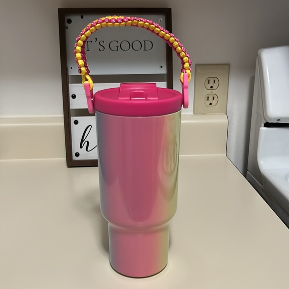 Rainbow MEOKY Water Bottle - Picture 4 of 5